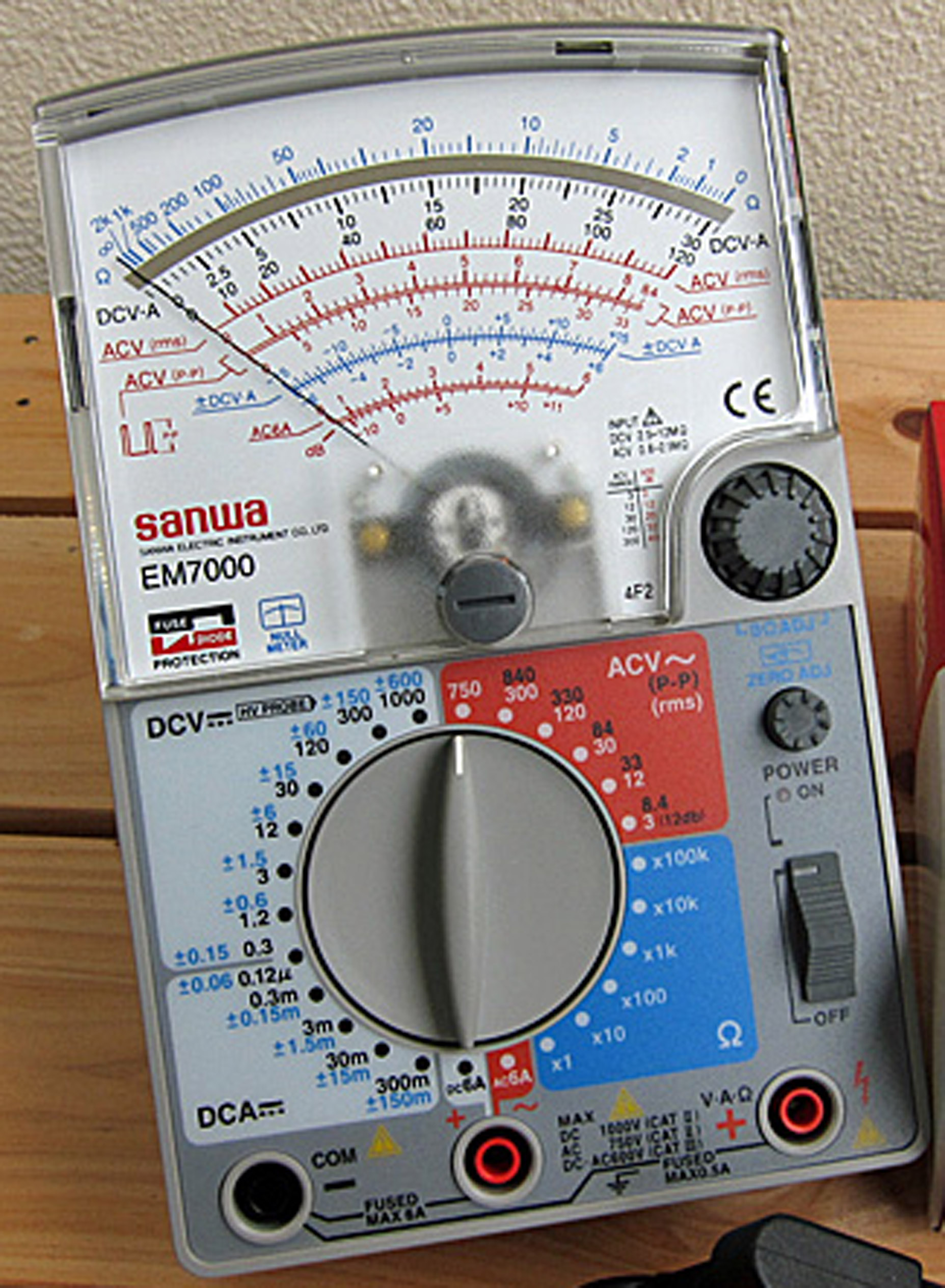 Harga Jual Sanwa EM7000 Analog Multimeter